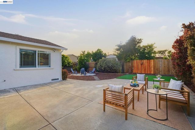 6221 Broadway Ave, Newark, CA 94560