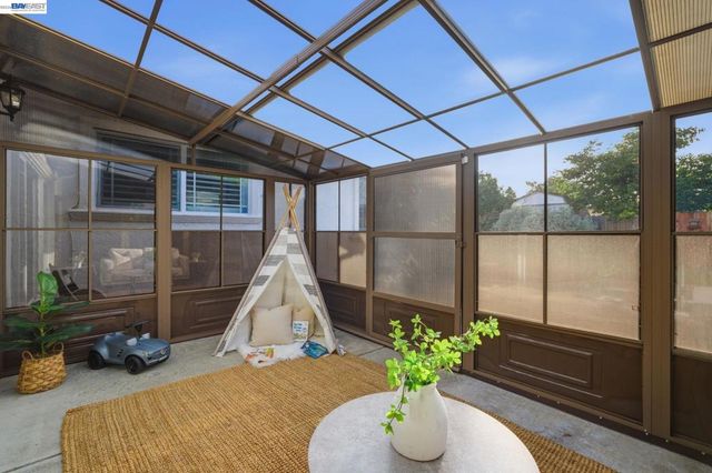 6221 Broadway Ave, Newark, CA 94560