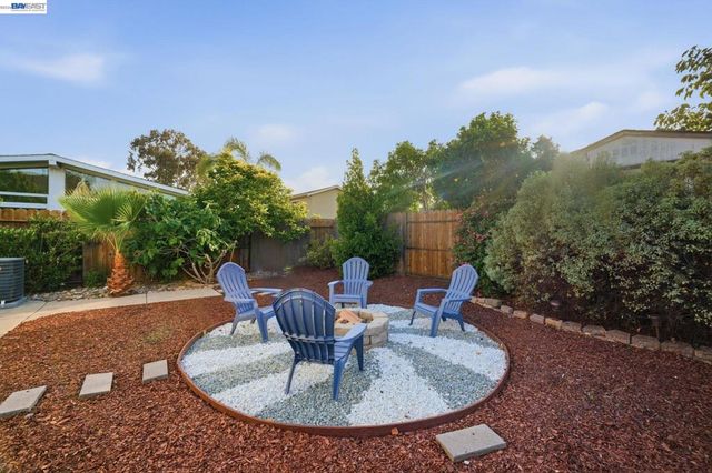 6221 Broadway Ave, Newark, CA 94560