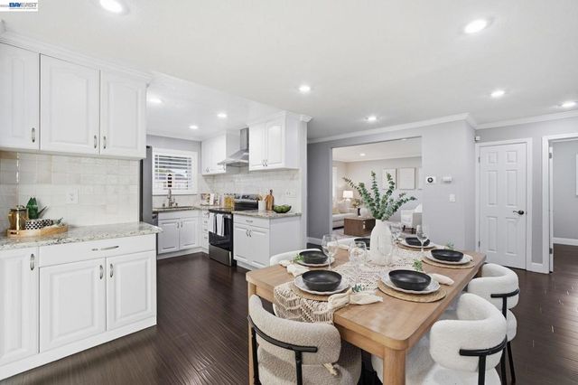6221 Broadway Ave, Newark, CA 94560