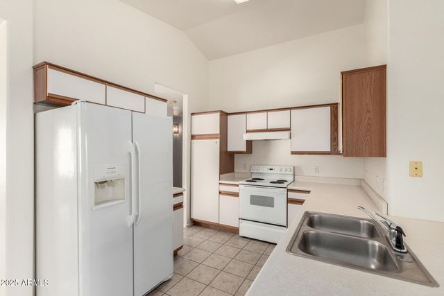 15928 W SMOKEY Drive, Surprise, AZ 85374