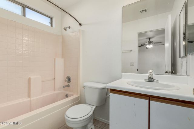 15928 W SMOKEY Drive, Surprise, AZ 85374