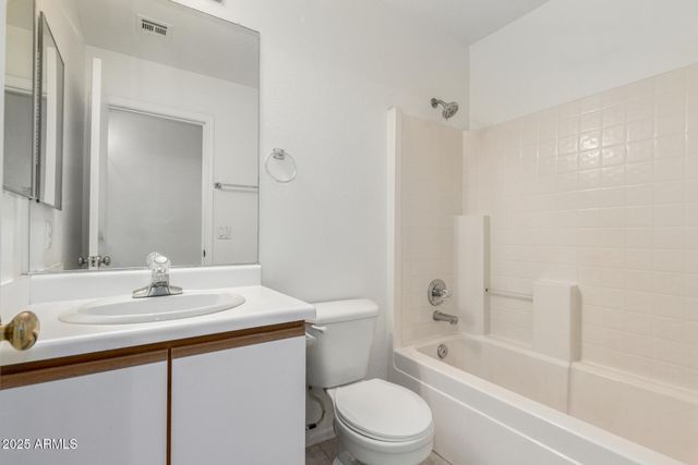 15928 W SMOKEY Drive, Surprise, AZ 85374