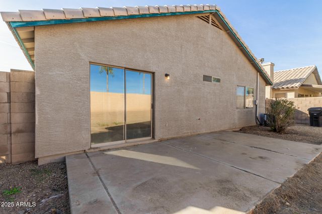 15928 W SMOKEY Drive, Surprise, AZ 85374