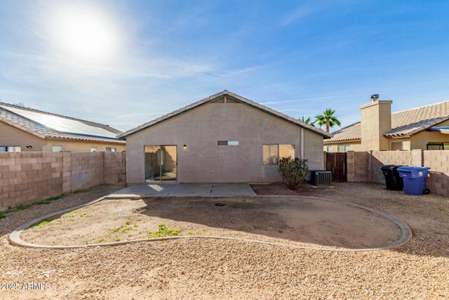15928 W SMOKEY Drive, Surprise, AZ 85374