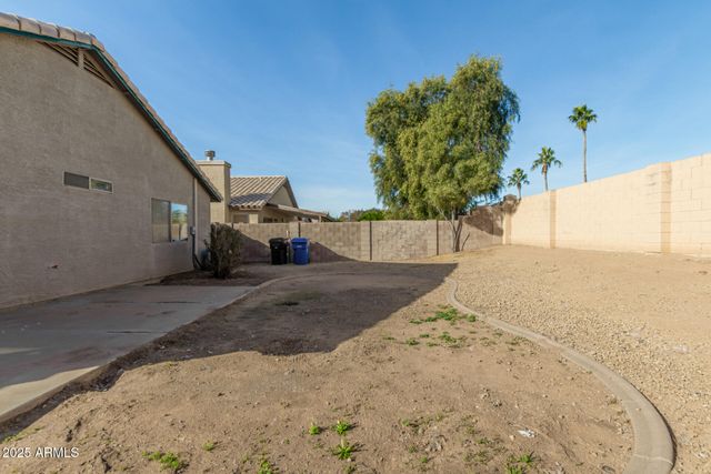 15928 W SMOKEY Drive, Surprise, AZ 85374