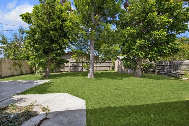 1512 Buchanan Street, Pasadena, TX 77502