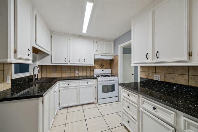 1512 Buchanan Street, Pasadena, TX 77502