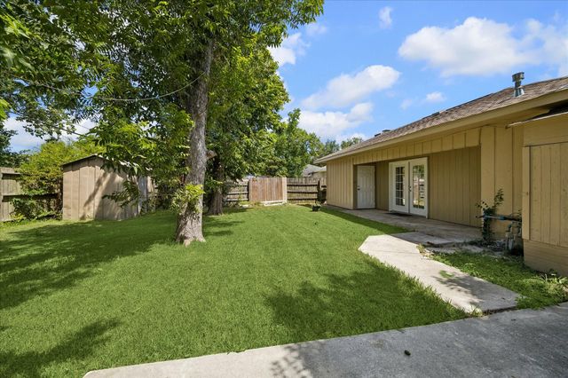 1512 Buchanan Street, Pasadena, TX 77502