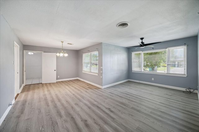1512 Buchanan Street, Pasadena, TX 77502