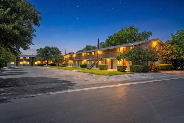 806 E 13th ST 102, Georgetown, TX 78626