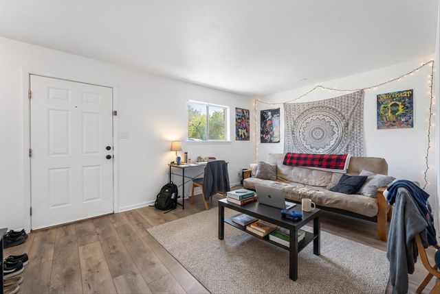 806 E 13th ST 102, Georgetown, TX 78626