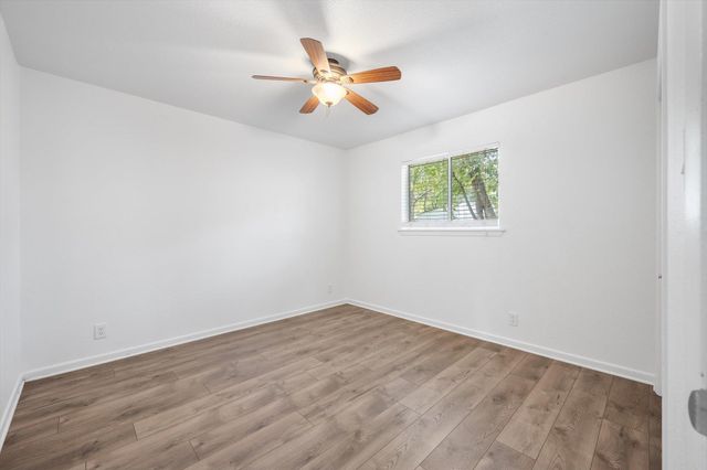 806 E 13th ST 102, Georgetown, TX 78626