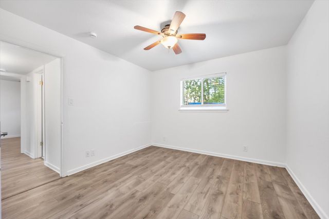806 E 13th ST 102, Georgetown, TX 78626