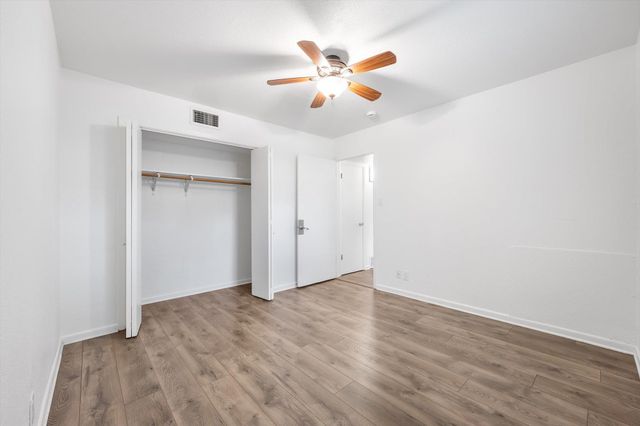 806 E 13th ST 102, Georgetown, TX 78626