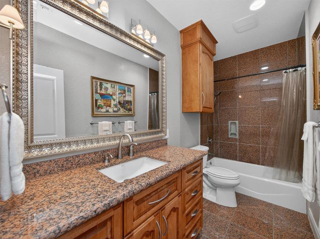 493 Chimney Cove DR, Marble Falls, TX 78654