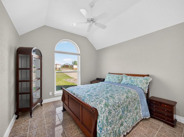 493 Chimney Cove DR, Marble Falls, TX 78654