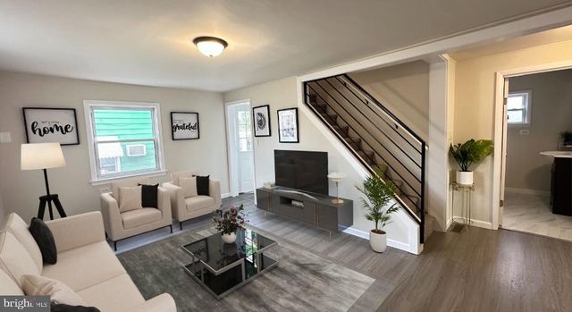 40 BUNTING LN, Aston, PA 19014