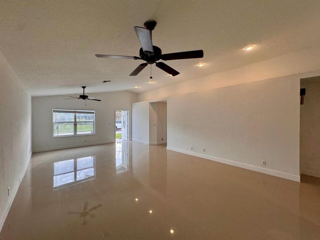 1132 Hatteras Circle, Greenacres, FL 33413