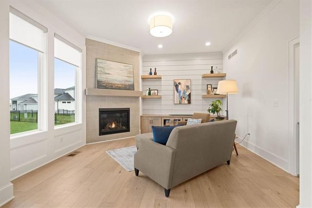17604 High Street, Overland Park, KS 66085