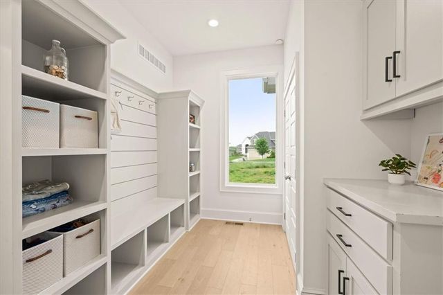 17604 High Street, Overland Park, KS 66085