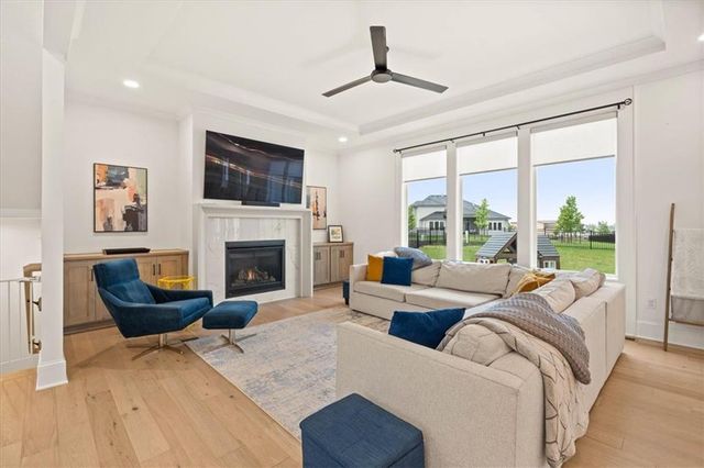 17604 High Street, Overland Park, KS 66085