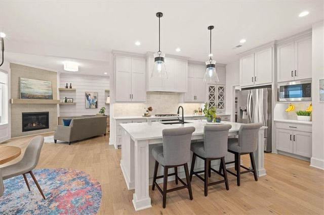 17604 High Street, Overland Park, KS 66085