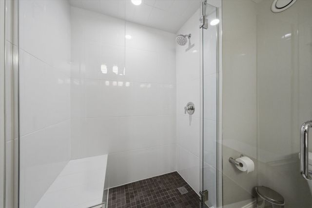 230 W Division Street 804, Chicago, IL 60610