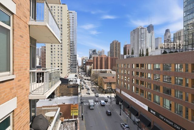 230 W Division Street 804, Chicago, IL 60610