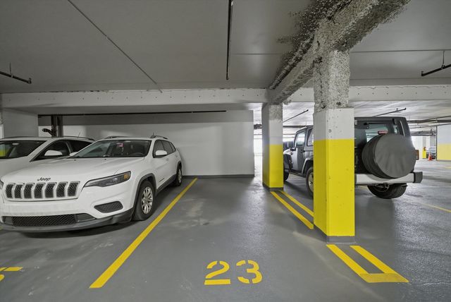 230 W Division Street 804, Chicago, IL 60610