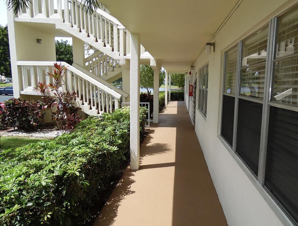 1037 Cambridge B, Deerfield Beach, FL 33442