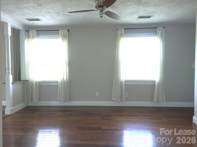 557 Wakefield Drive D, Charlotte, NC 28209