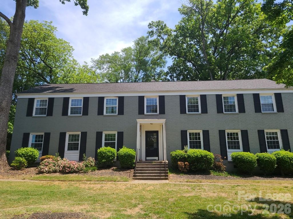 557 Wakefield Drive D, Charlotte, NC 28209