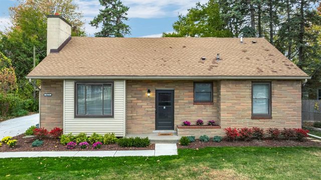 30675 Tennessee Street, Roseville, MI 48066