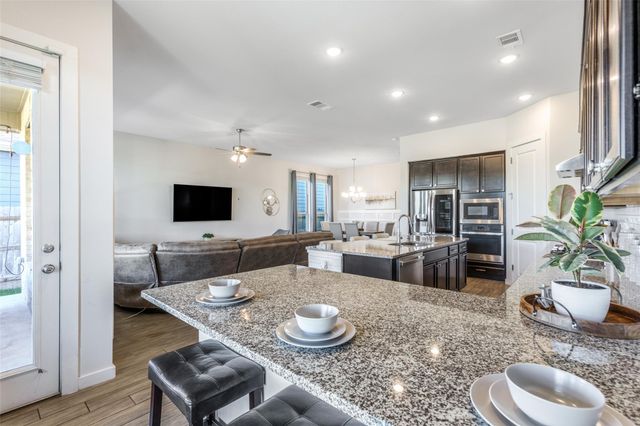 409 Mangold DR, Hutto, TX 78634