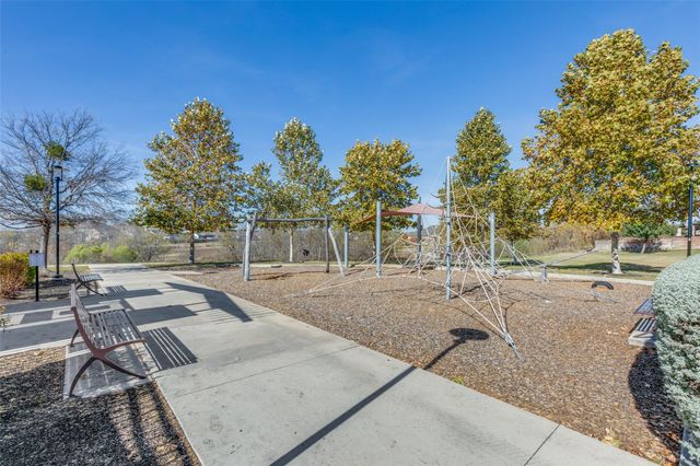 409 Mangold DR, Hutto, TX 78634