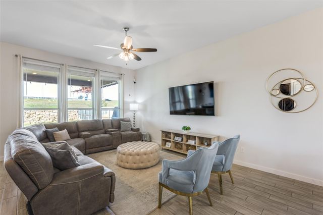 409 Mangold DR, Hutto, TX 78634