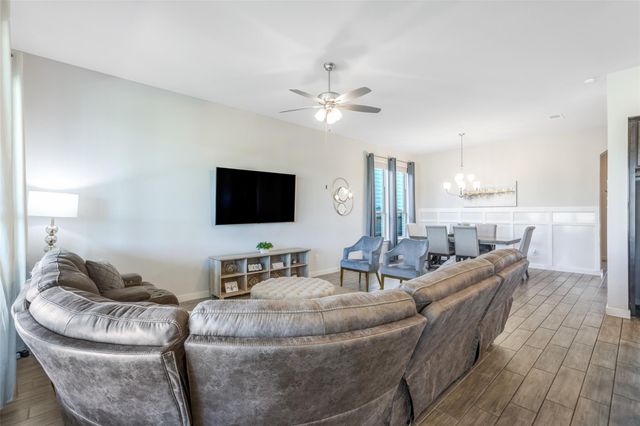 409 Mangold DR, Hutto, TX 78634