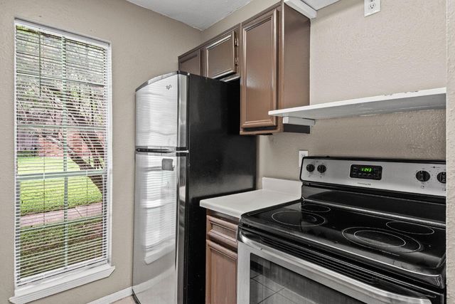 1601 Faro DR 1504, Austin, TX 78741