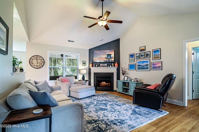 1004 Stonesthrow Court, Leland, NC 28451