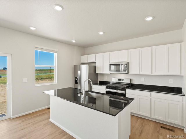 624 98th Avenue, Greeley, CO 80634