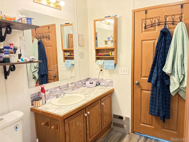 11065 Hickory Lane, Vienna Charter Township, MI 48420