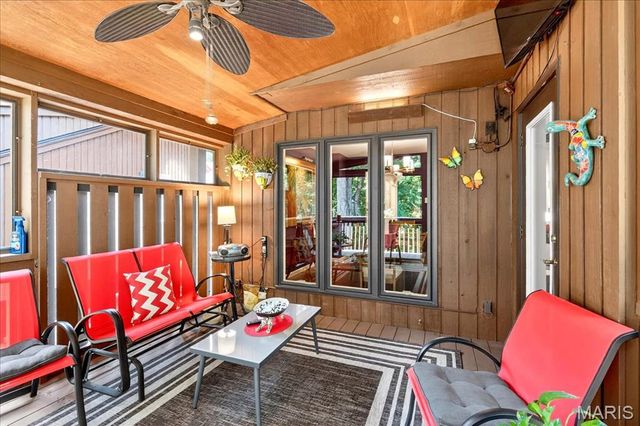 2 Tanewood Court, Belleville, IL 62223
