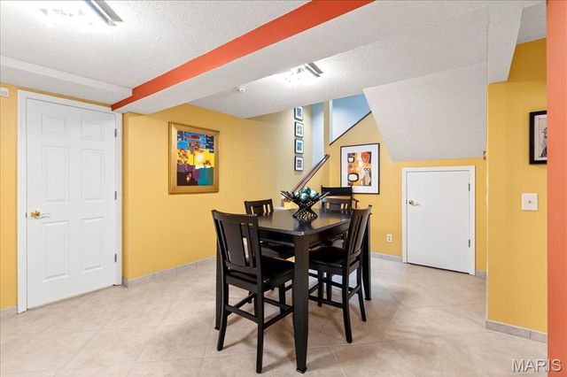 2 Tanewood Court, Belleville, IL 62223