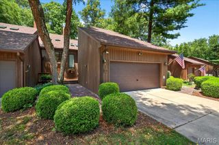 2 Tanewood Court, Belleville, IL 62223