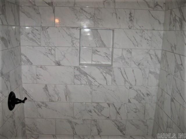 107 Courtshire, Fairfield Bay, AR 72088