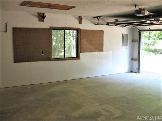 107 Courtshire, Fairfield Bay, AR 72088