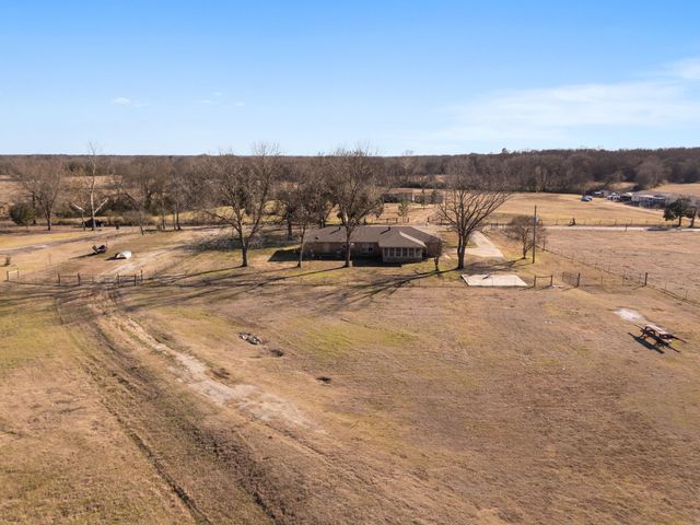 1699 CR 3240, Mt Pleasant, TX 75455
