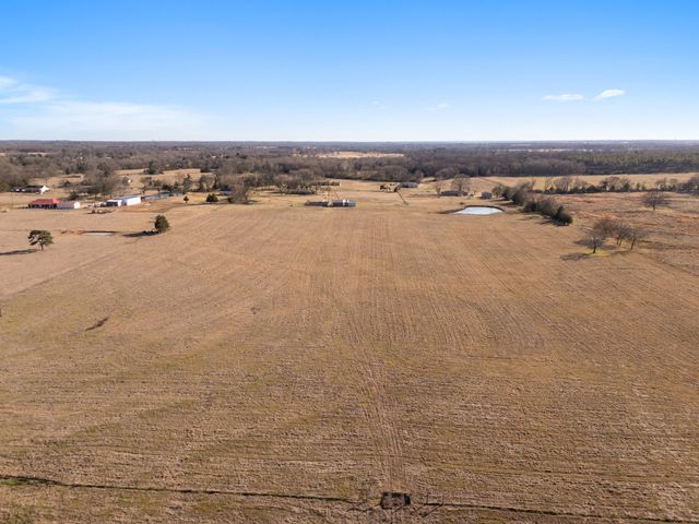 1699 CR 3240, Mt Pleasant, TX 75455