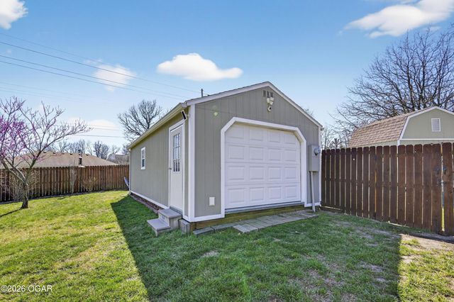 4314 W 25th Place, Joplin, MO 64804